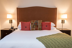 Columbia Cliff Villas Hood River