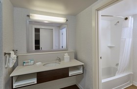 Hampton Inn & Suites Hood River