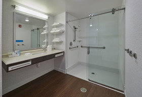 Hampton Inn & Suites Hood River