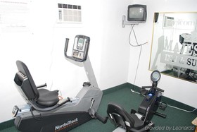 Majestic Inn and Suites