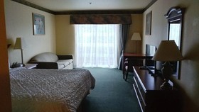 Palace Inn & Suites