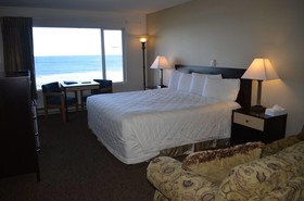 Sailor Jack Oceanfront Motel