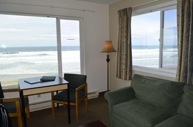 Sailor Jack Oceanfront Motel