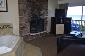 Sailor Jack Oceanfront Motel