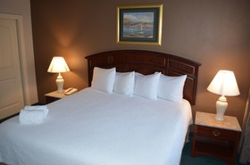 The Ashley Inn & Suites