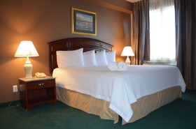 The Ashley Inn & Suites