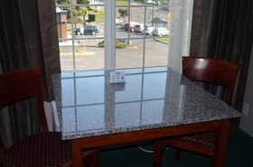 The Ashley Inn & Suites