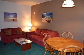 The Ashley Inn & Suites