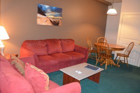 The Ashley Inn & Suites