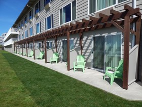 The Coho Oceanfront Lodge