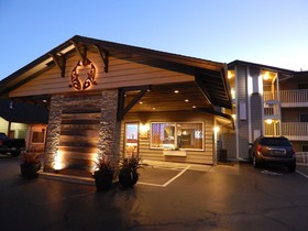 The Coho Oceanfront Lodge