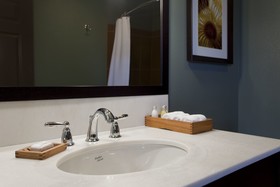 The Coho Oceanfront Lodge