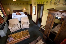 McMenamins Hotel Oregon