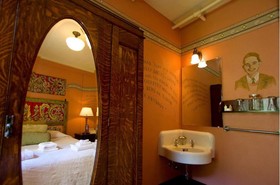 McMenamins Hotel Oregon