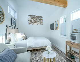 The Boutique Retreat