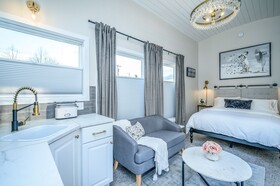 The Boutique Retreat