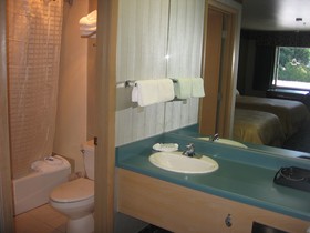 Americas Best Value Inn Phoenix-Ashland