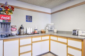 Americas Best Value Inn Phoenix-Ashland