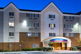 Candlewood Suites Medford