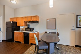 Candlewood Suites Medford
