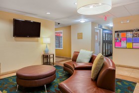 Candlewood Suites Medford