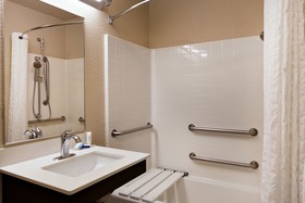 Candlewood Suites Medford