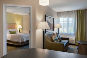 Candlewood Suites Medford