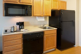 Candlewood Suites Medford