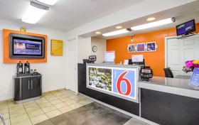 Motel 6 Medford North