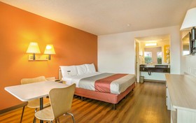 Motel 6 Medford North