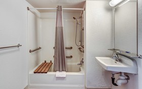 Motel 6 Medford North