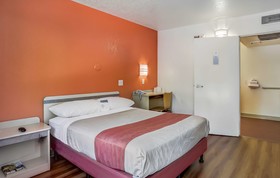 Motel 6 Medford South