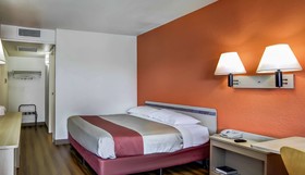 Motel 6 Medford South