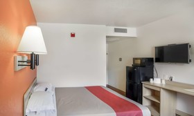 Motel 6 Medford South