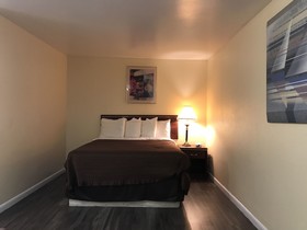 Relax Inn Of Medford