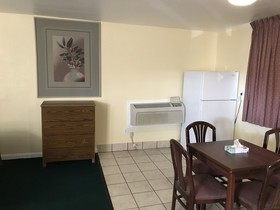 Relax Inn Of Medford