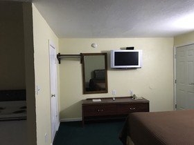 Relax Inn Of Medford