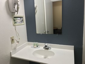 Travelers Inn Medford