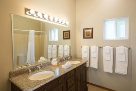 Morrison's Rogue River Lodge