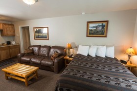 Morrison's Rogue River Lodge