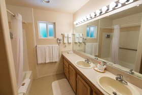 Morrison's Rogue River Lodge