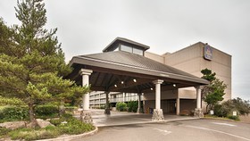 Best Western Plus Agate Beach Inn