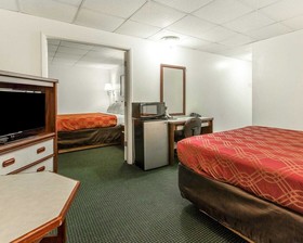 Econo Lodge Newport