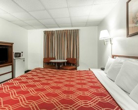 Econo Lodge Newport