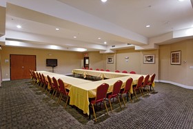 Holiday Inn Express Newport