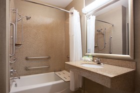 Holiday Inn Express Newport