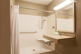 Holiday Inn Express Newport