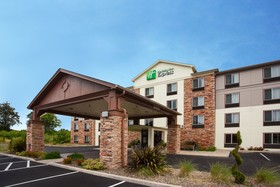 Holiday Inn Express Newport