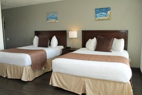 Nye Beach Condos & Cottages