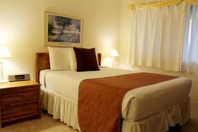 Nye Beach Condos & Cottages